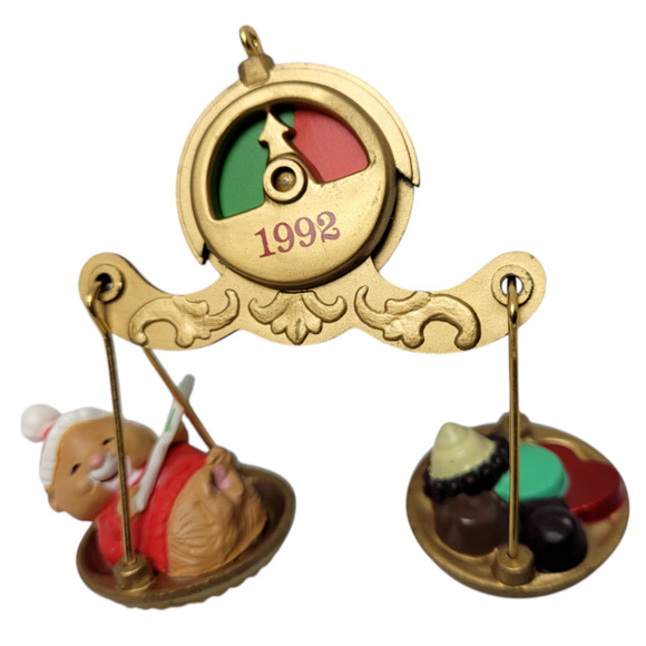 Hallmark Keepsake Ornament Fun On A Big Scale. 1992 Christmas - Picture 1 of 7